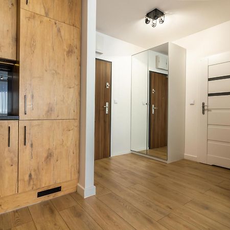 Apartament Near Sky Tower วรอตซวาฟ ภายนอก รูปภาพ